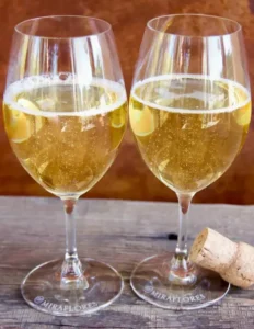 Sparkling Sundays Start | Wine Tasting El Dorado County